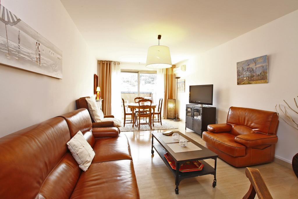 Appartement 6 Personnes Avec Terrasse Le Port Ницца Номер фото