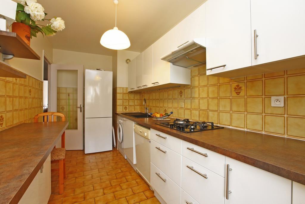 Appartement 6 Personnes Avec Terrasse Le Port Ницца Номер фото