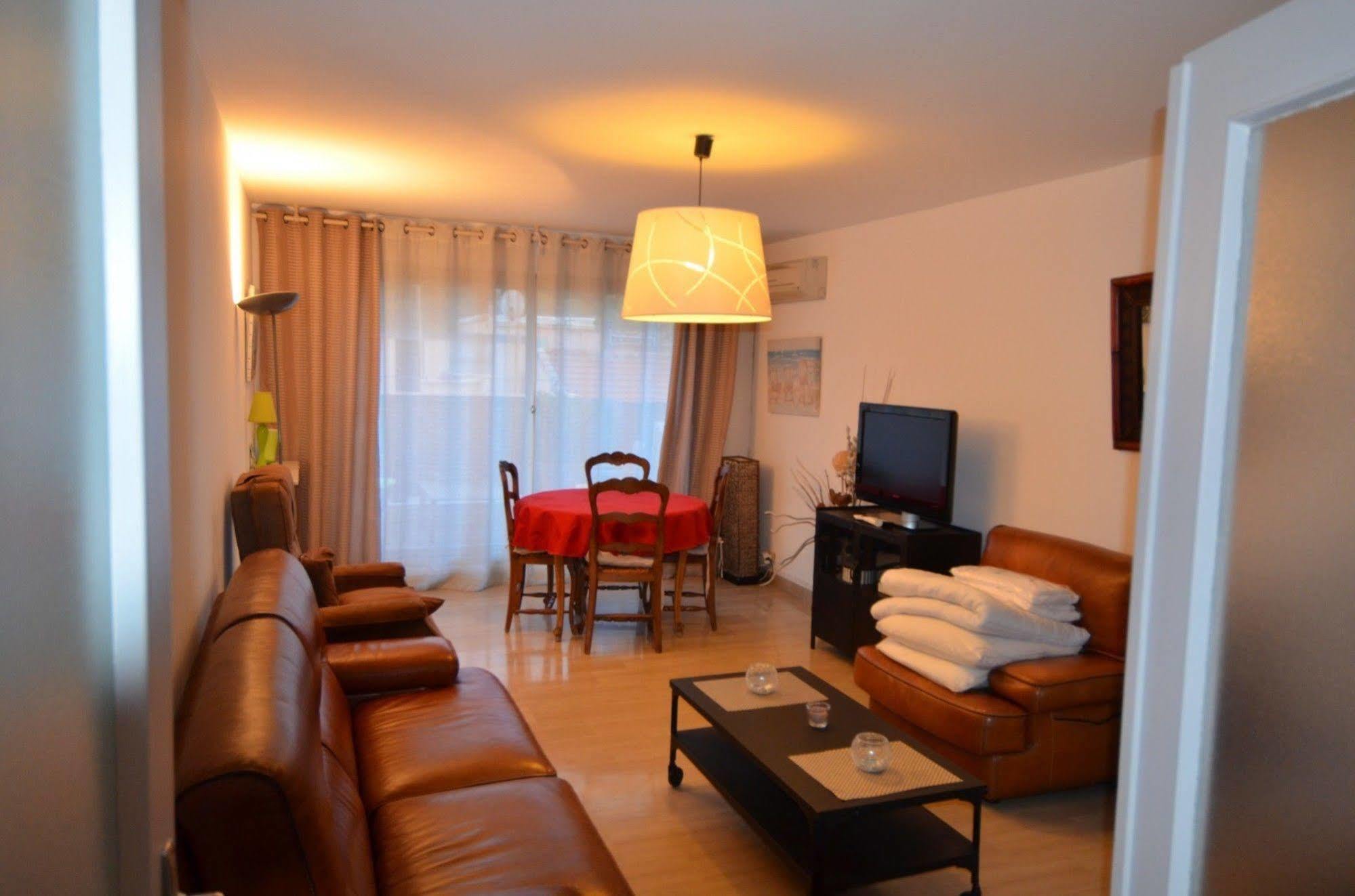 Appartement 6 Personnes Avec Terrasse Le Port Ницца Экстерьер фото