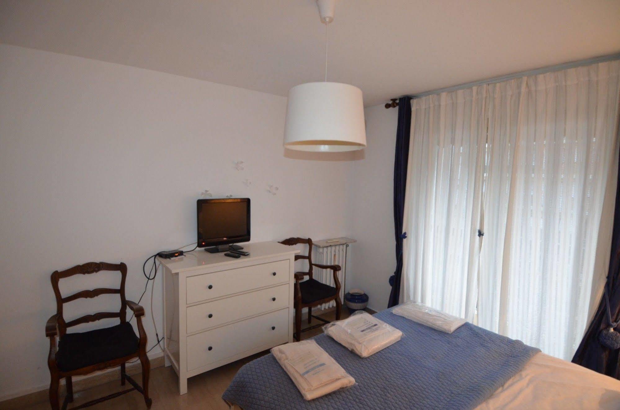 Appartement 6 Personnes Avec Terrasse Le Port Ницца Экстерьер фото